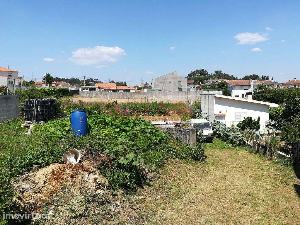 Terreno p/ Construção Moradia Geminada próximo centro de Sanguedo - Grande imagem: 4/6