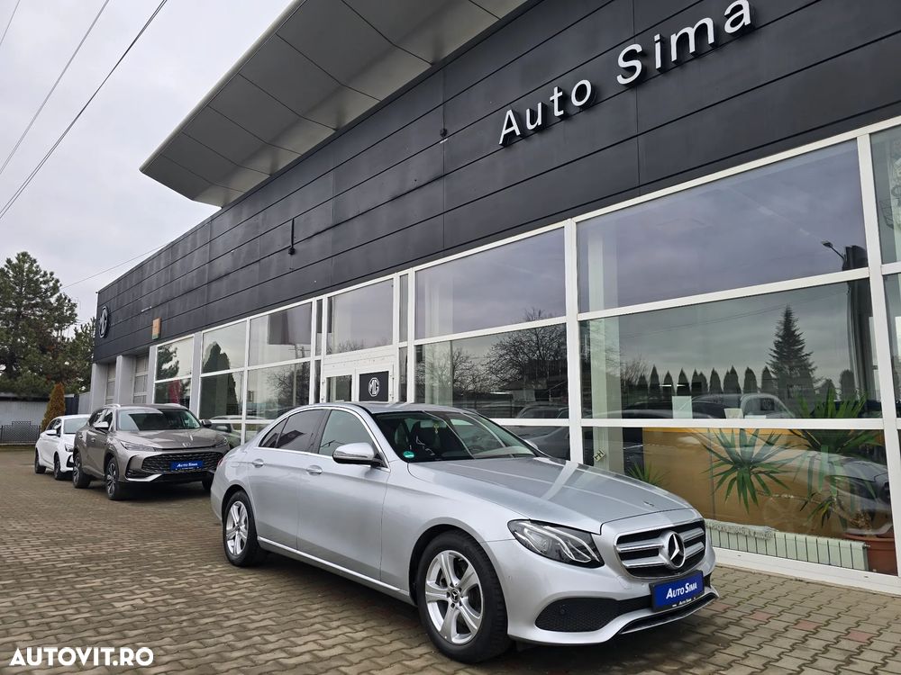 Mercedes-Benz E 200 4Matic 9G-TRONIC - 1