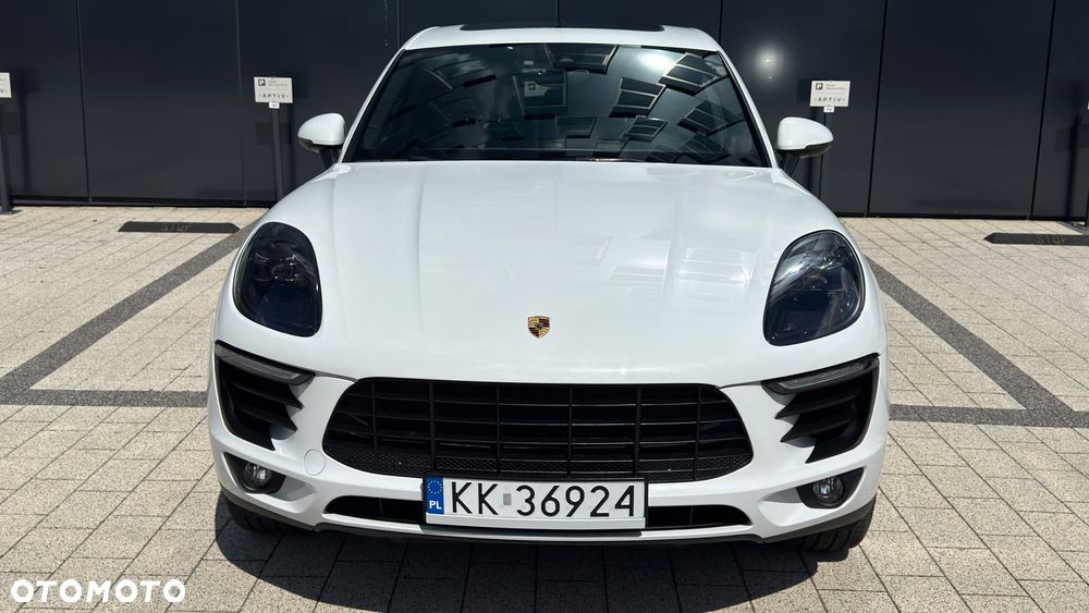 Porsche Macan Standard - 2