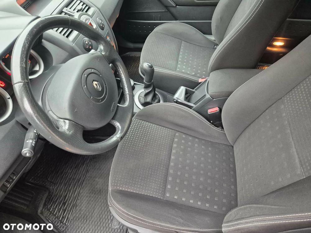 Renault Megane 1.6 16V Dynamique - 25