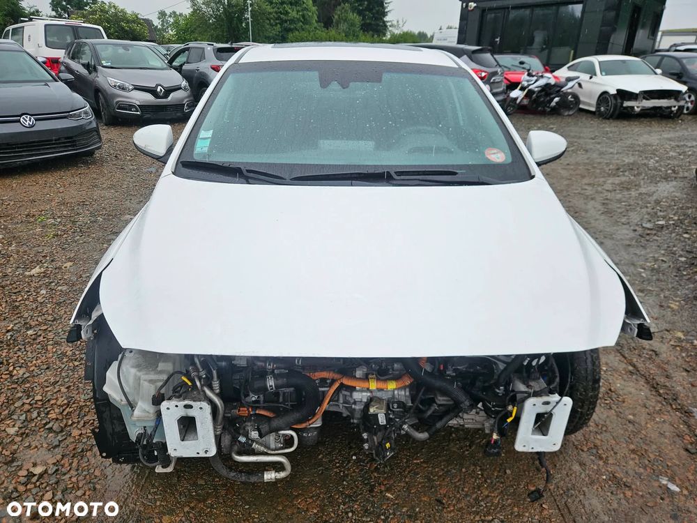 Hyundai IONIQ 1.6 GDI Premium - 9