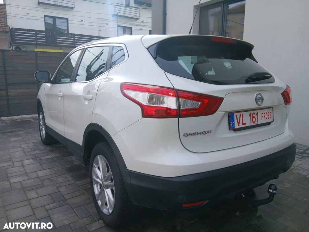 Nissan Qashqai 1.6 DCI ALL-MODE 4x4i N-Connecta - 3