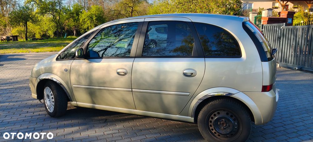 Opel Meriva - 14