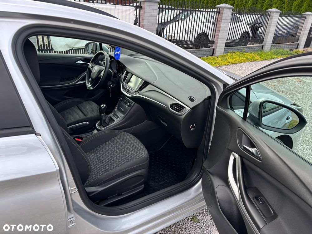 Opel Astra - 10