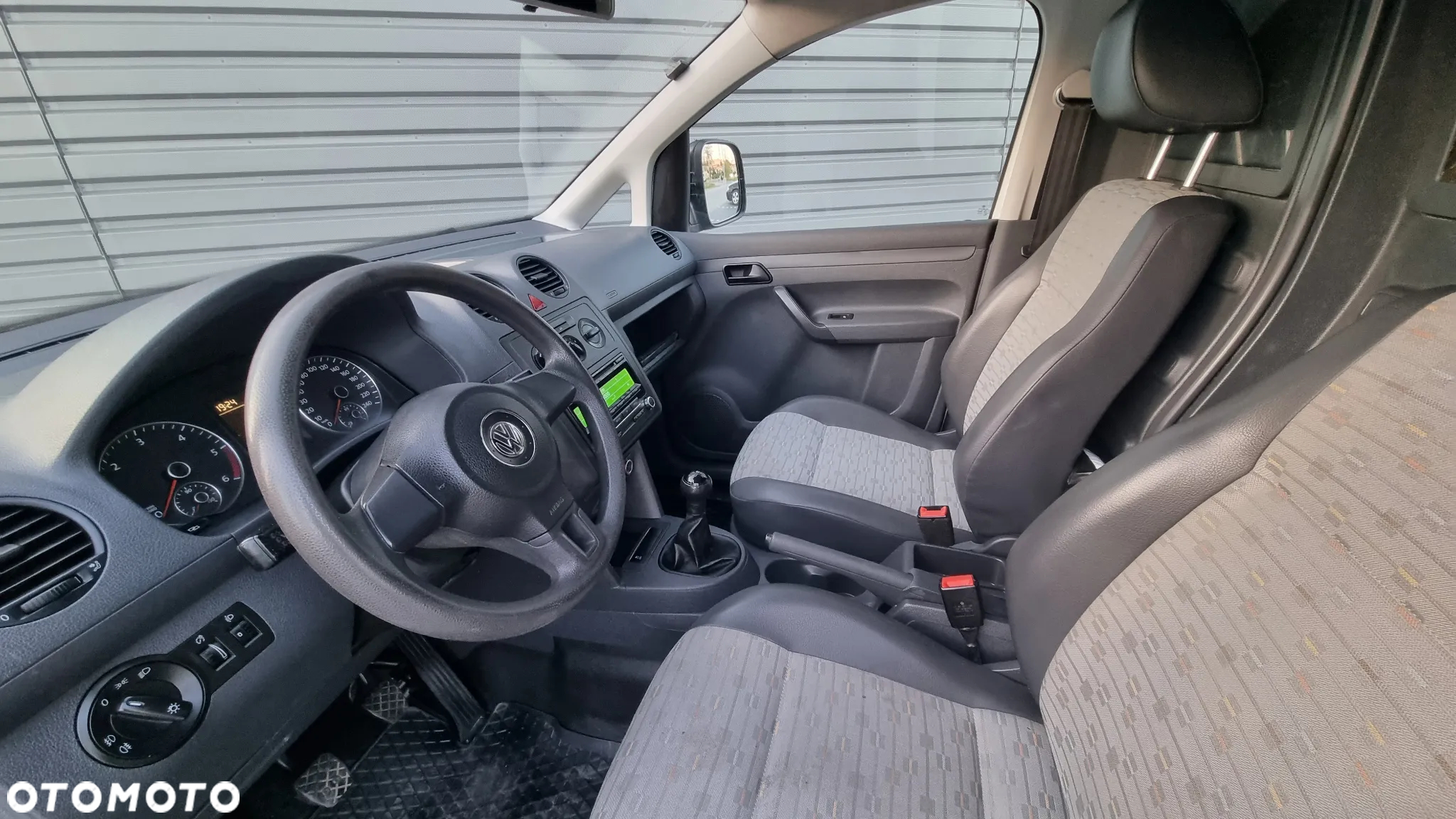 Volkswagen Caddy - 17
