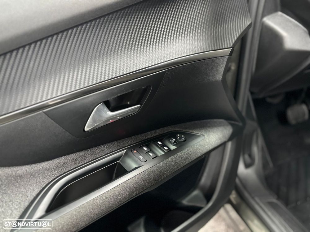 Peugeot 5008 1.5 BlueHDi Allure Pack EAT8 - 11