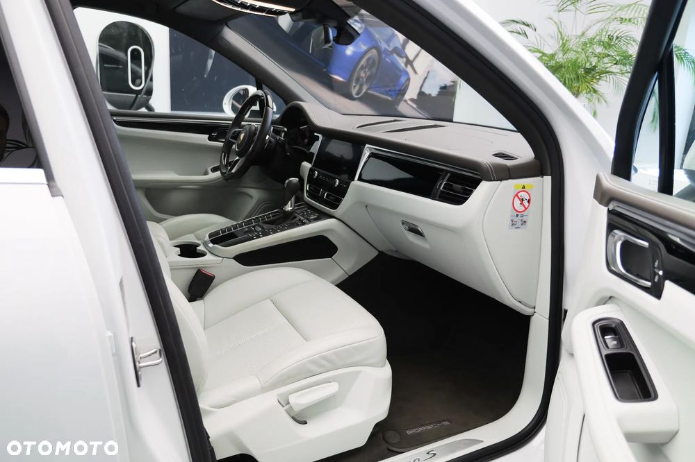 Porsche Macan S - 11