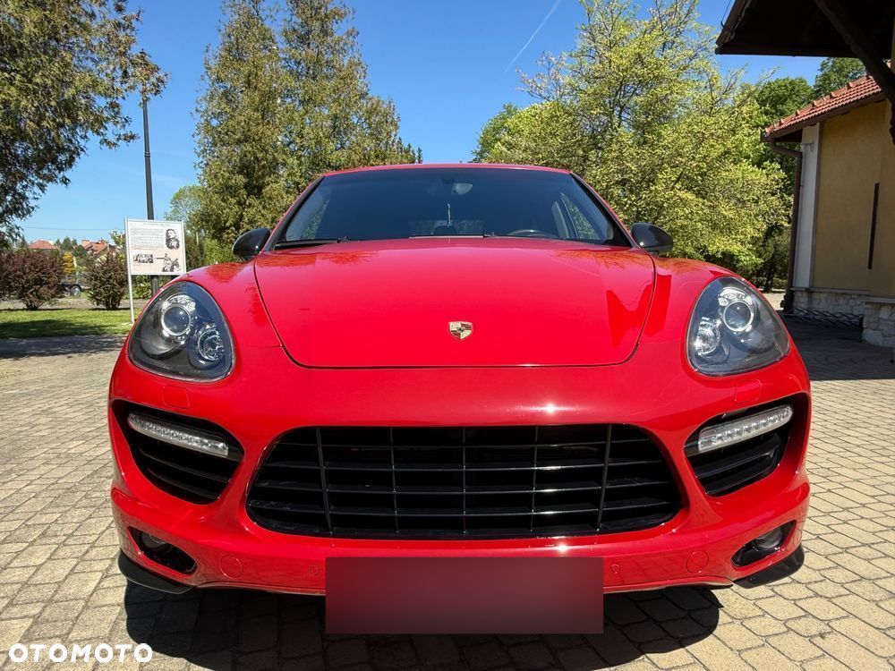 Porsche Cayenne GTS - 17