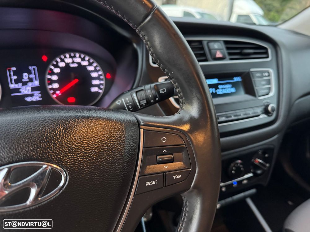 Hyundai i20 1.2 Comfort - 17