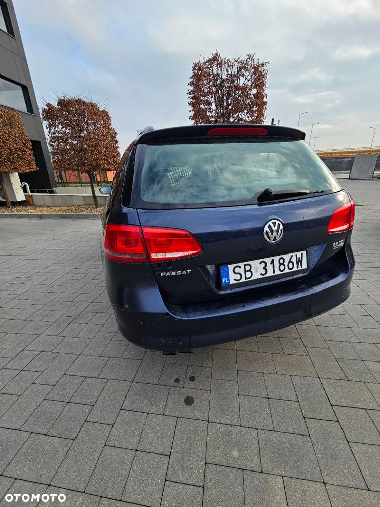 Volkswagen Passat 2.0 TDI Trendline - 5