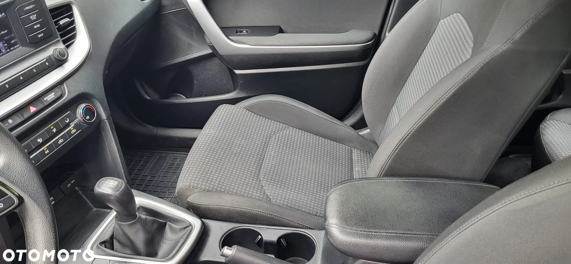 Kia Ceed 1.0 T-GDI L Business Line - 19