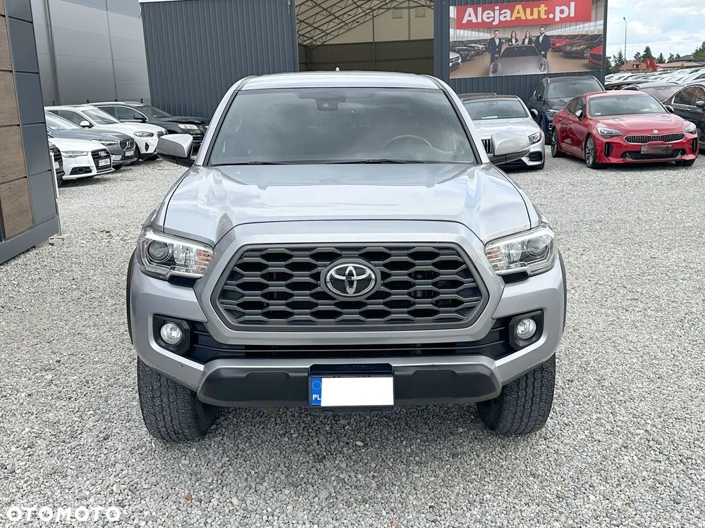 Toyota Tacoma - 12