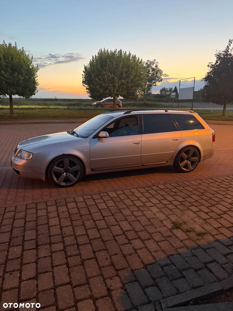 Audi A6 Avant - 2