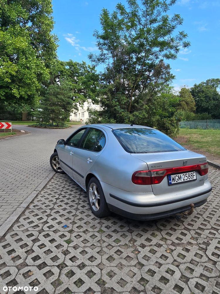 Seat Toledo 1.9 TDI Signo - 4