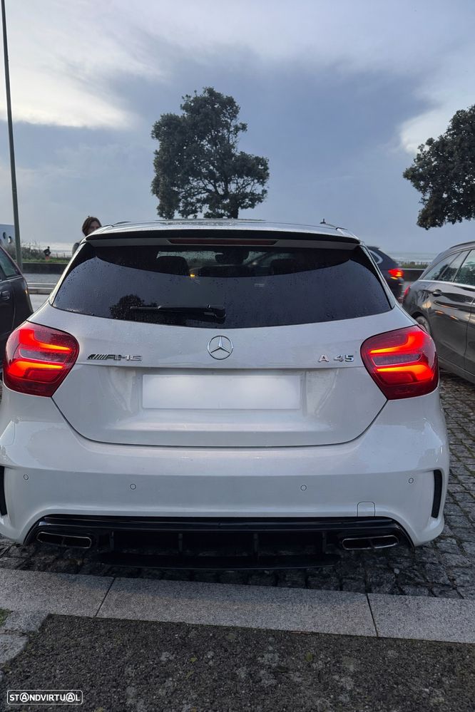 Mercedes-Benz A 45 AMG 4Matic Speedshift 7G-DCT - 4