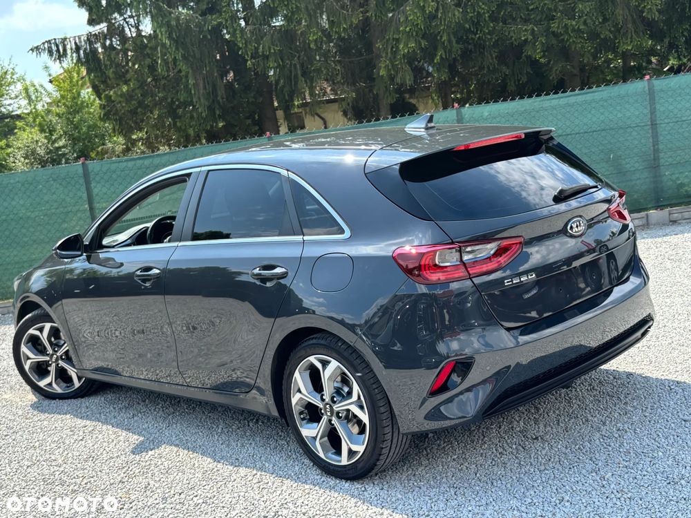 Kia Ceed 1.4 T-GDI L Business Line Plus DCT - 11
