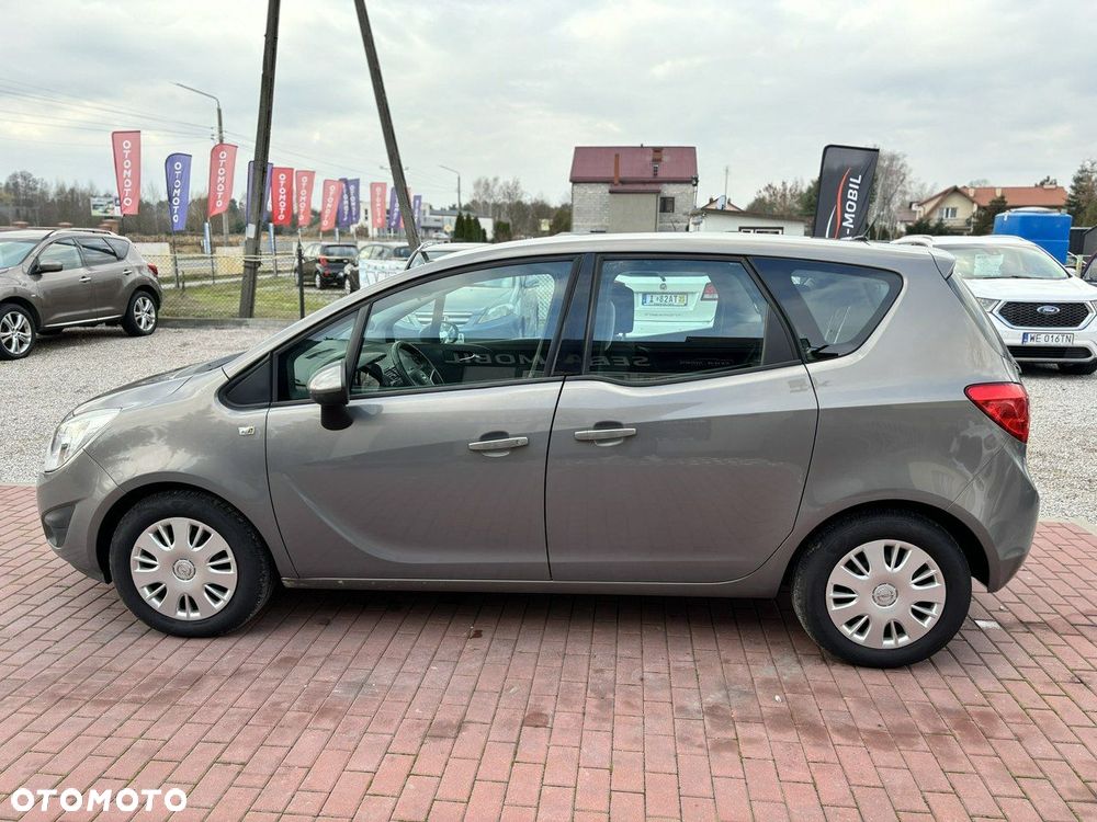 Opel Meriva - 12