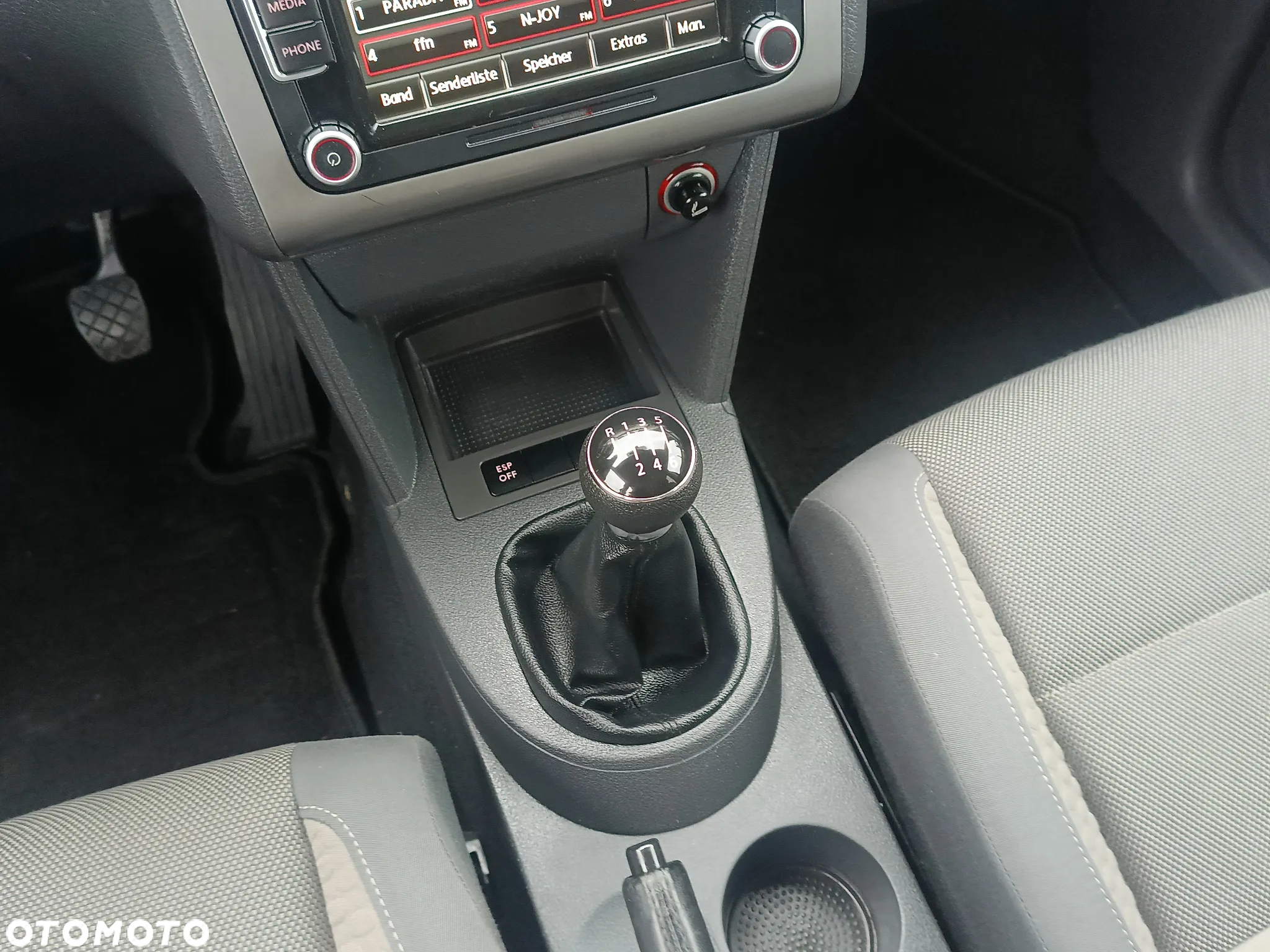 Volkswagen Touran 2.0 TDI DPF Cross - 28