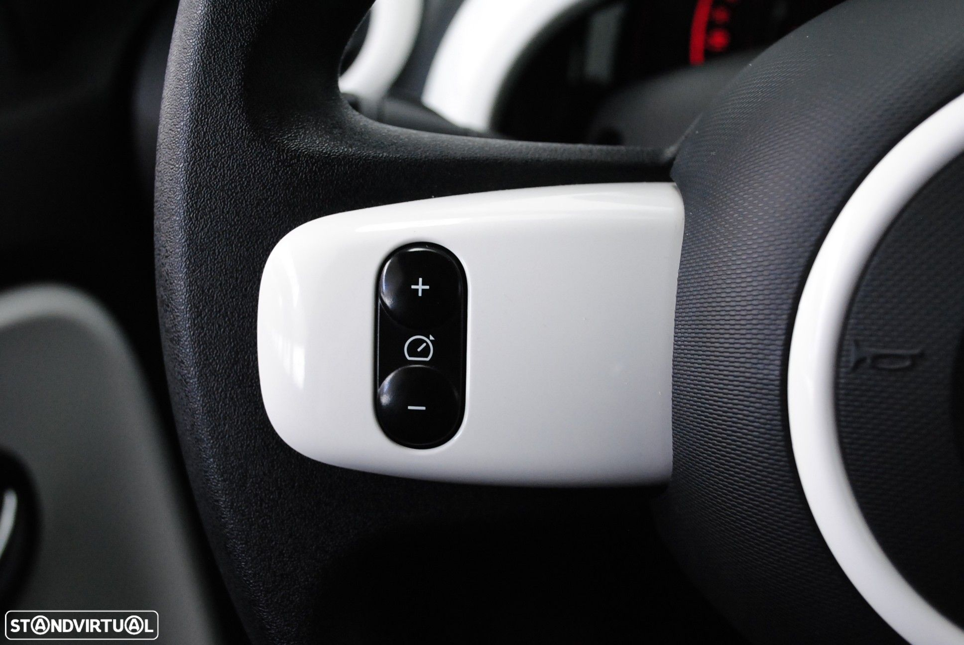 Renault Twingo 1.0 SCe Equilibre - 11