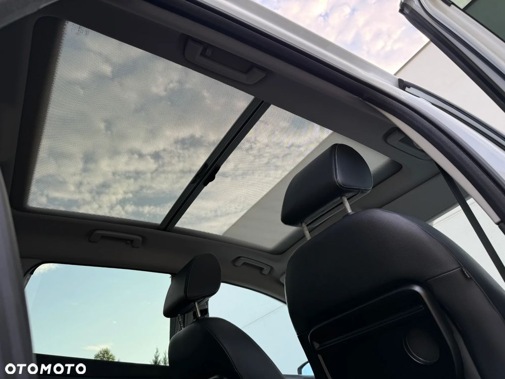 Ford Kuga - 33