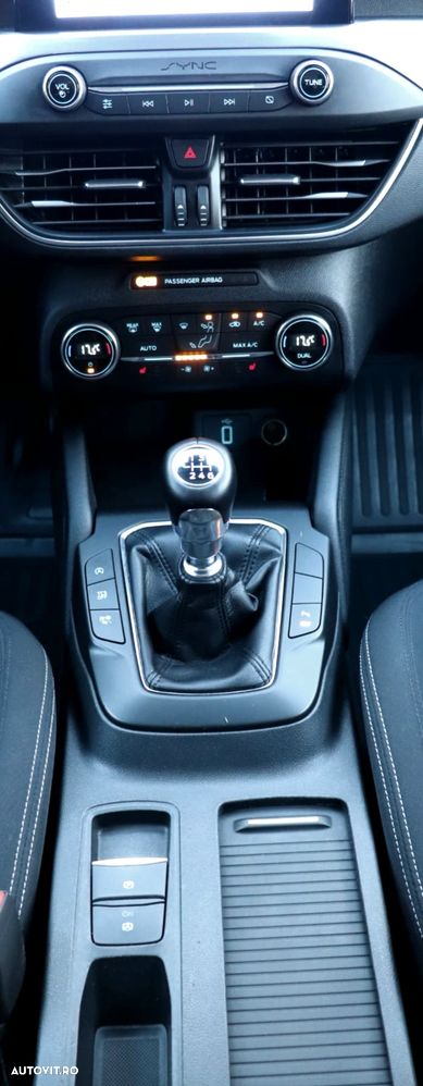 Ford Focus - 18