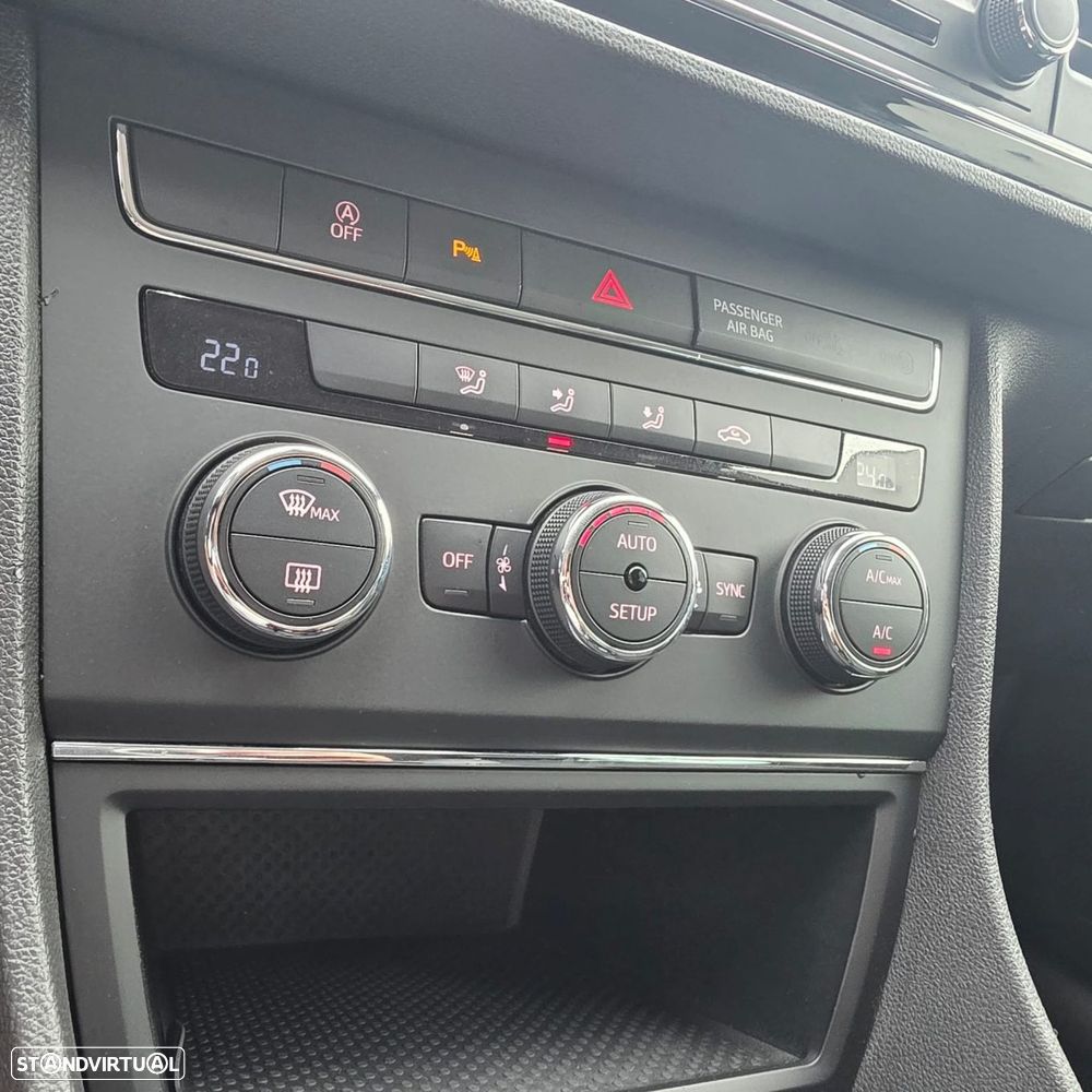 SEAT Leon ST 1.6 TDI Style Ecomotive - 27