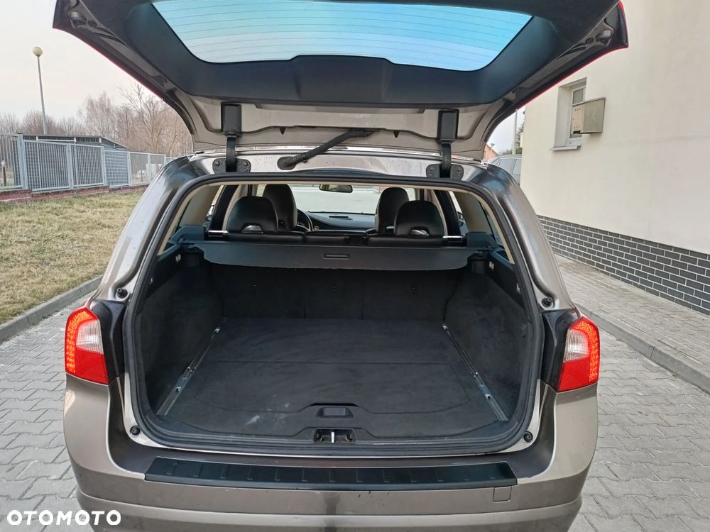 Volvo V70 2.0D Momentum - 28