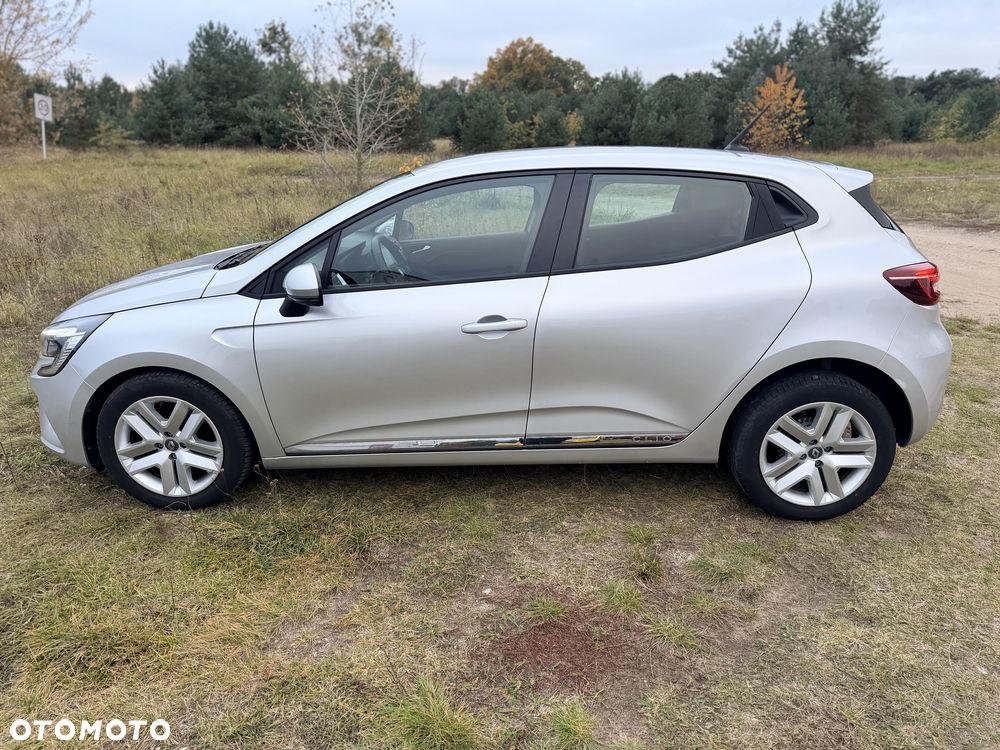 Renault Clio - 10