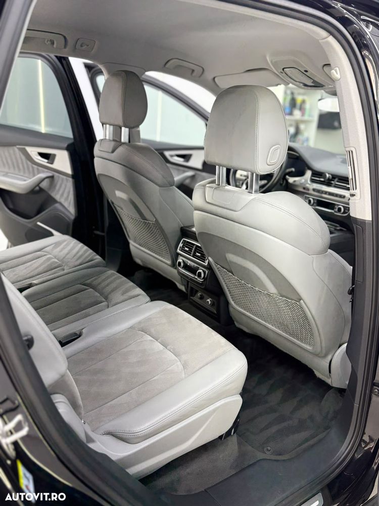 Audi Q7 - 9