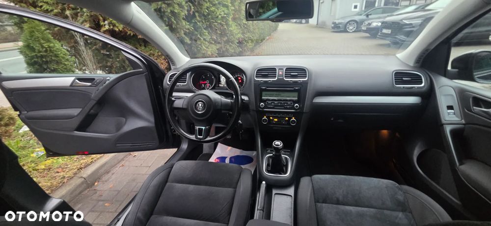 Volkswagen Golf 2.0 TDI DPF Style - 34