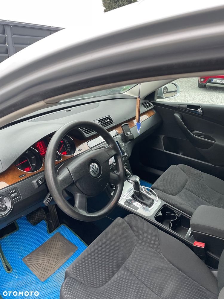 Volkswagen Passat 2.0 TDI Highline DSG - 14