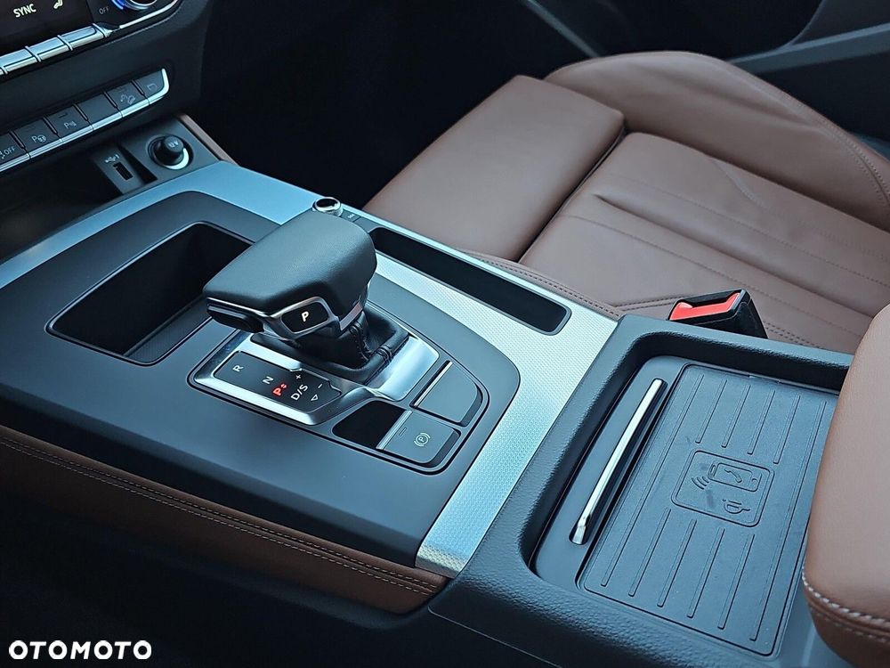 Audi Q5 Sportback - 24