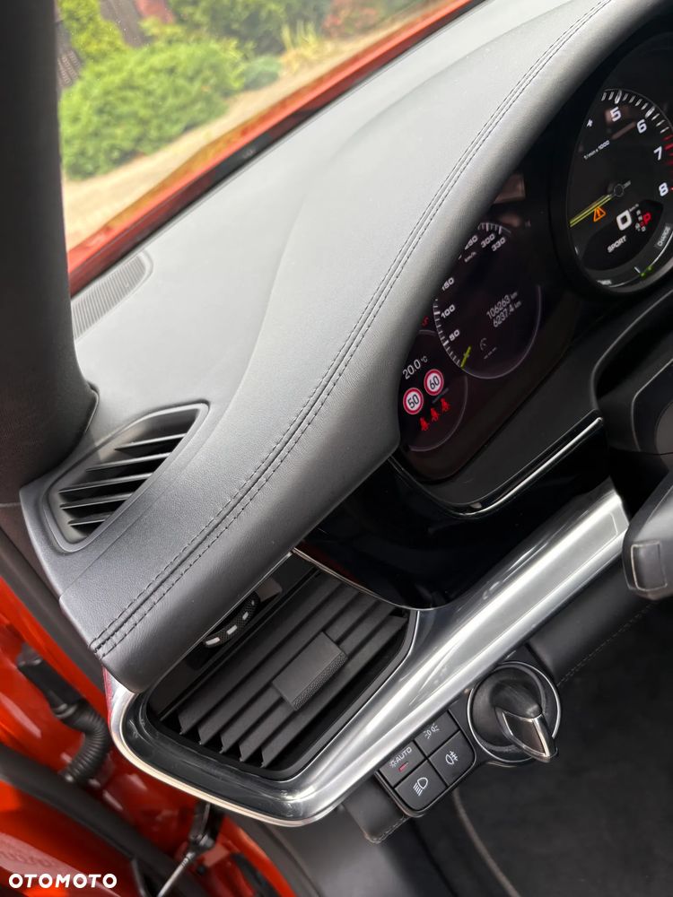 Porsche Panamera 4S E-Hybrid - 10