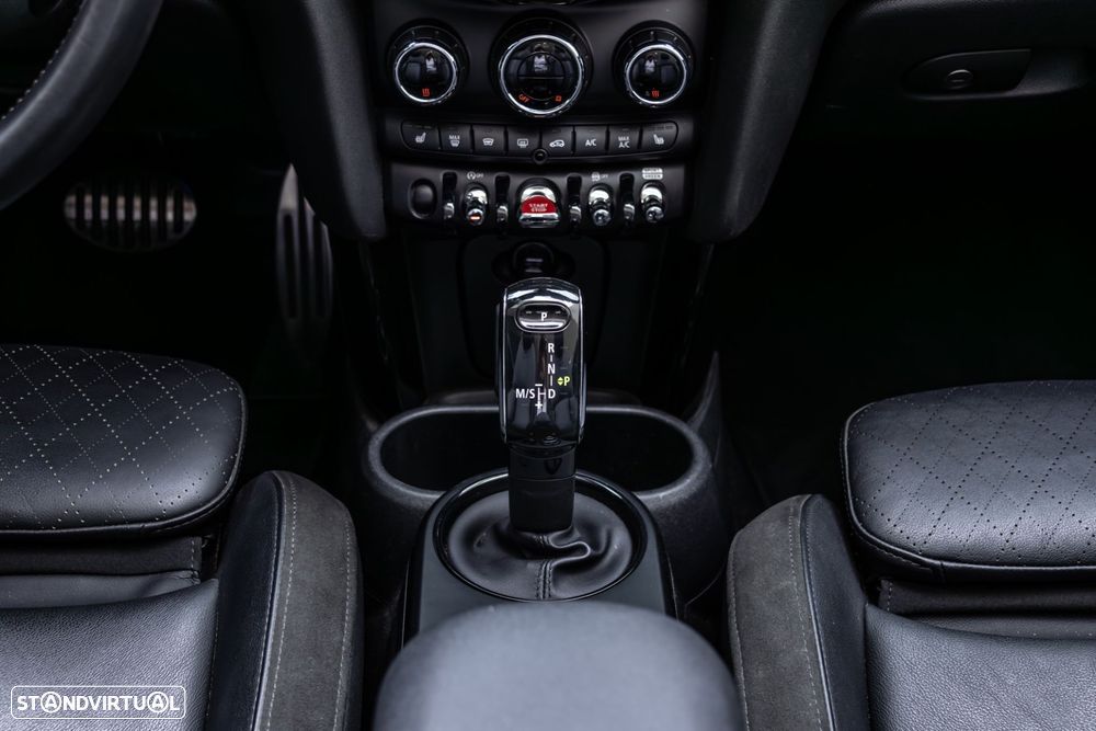 MINI Cabrio - 30