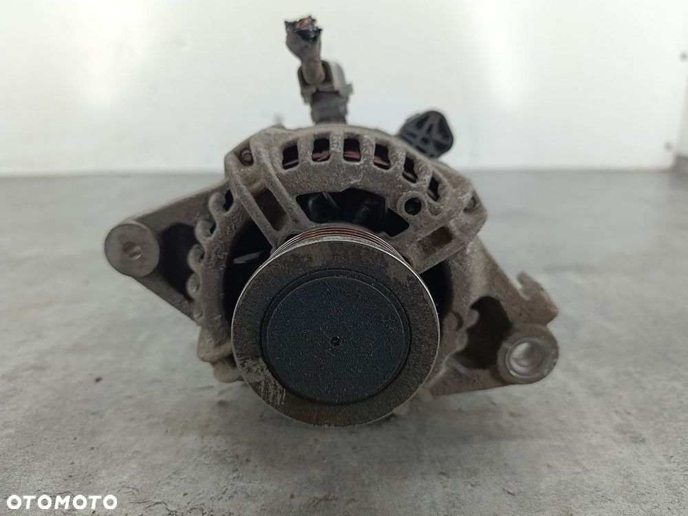 ALTERNATOR TOYOTA YARIS II 27060-0N011 0124225055  BOSCH 1.4 D-4D - 2