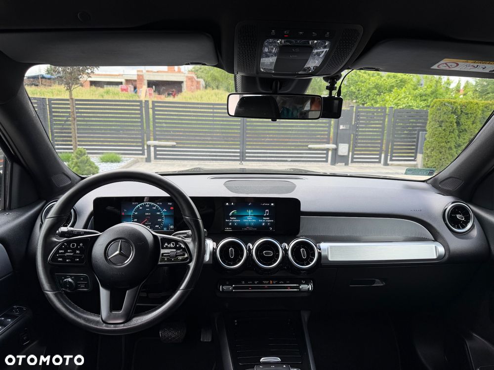Mercedes-Benz GLB 200 7G-DCT - 21