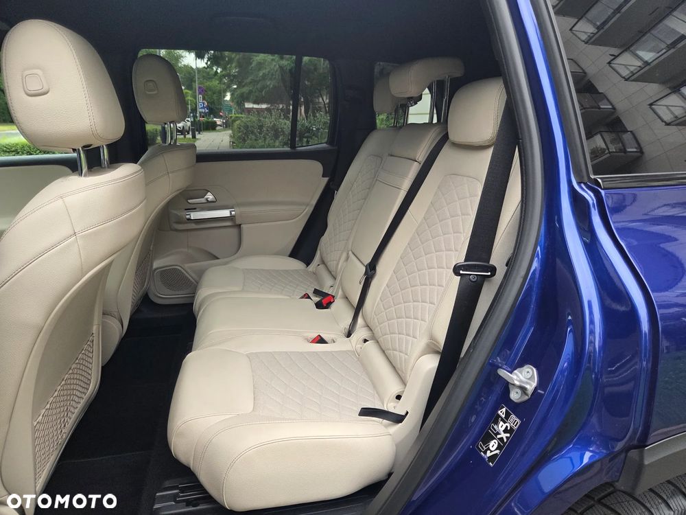 Mercedes-Benz GLB 250 4-Matic 8G-DCT - 22