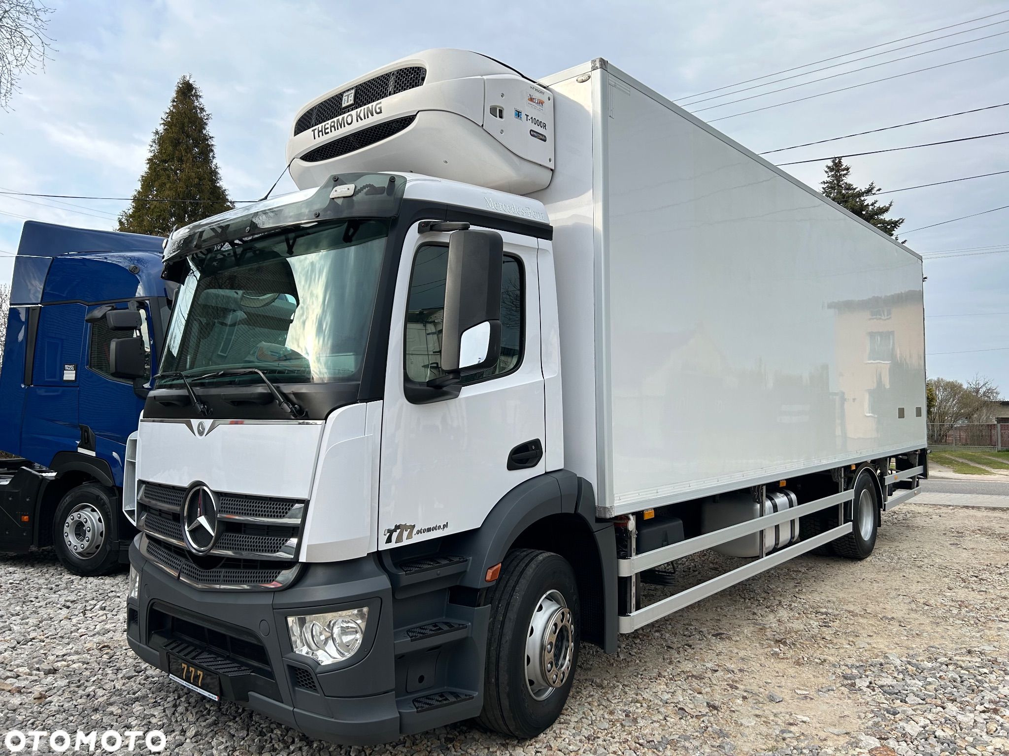Mercedes-Benz Antos 1824 THERMO King DRZWI + winda + 2x drzwi boczne / 8.3m / z Holandii / KLIMA LEKKI / Axor man Tgm T1000-R - 1