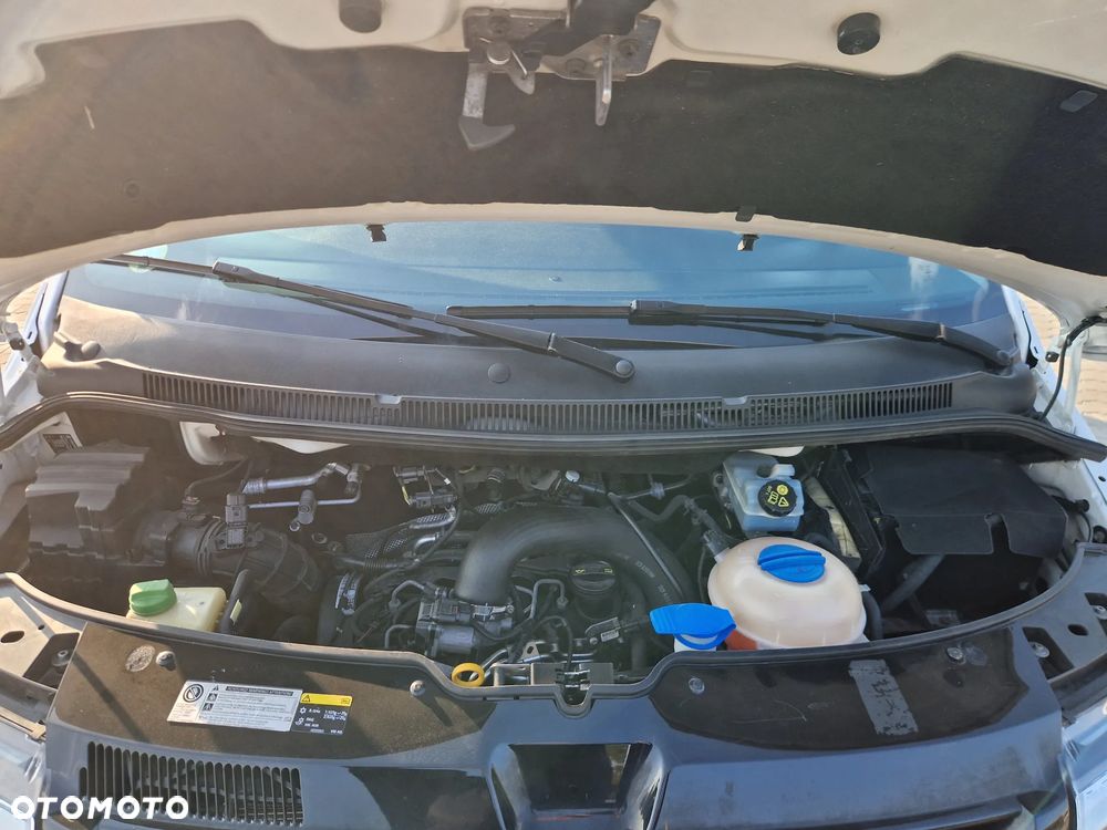 Volkswagen Caravelle 2.0 TDI L2 Highline - 11