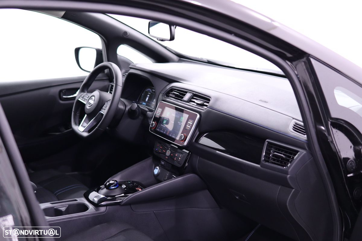 Nissan Leaf N-Connecta - 22