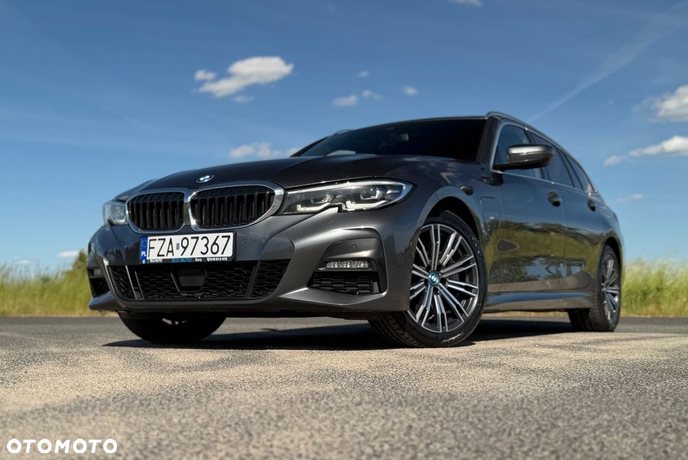 BMW Seria 3 330e M Sport - 2