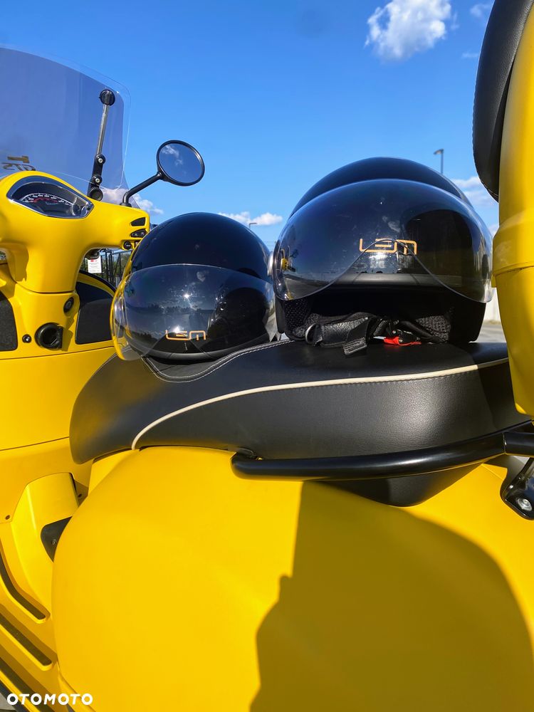 Vespa GTS - 15