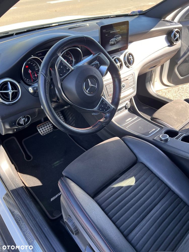 Mercedes-Benz GLA 200 7G-DCT AMG Line - 6