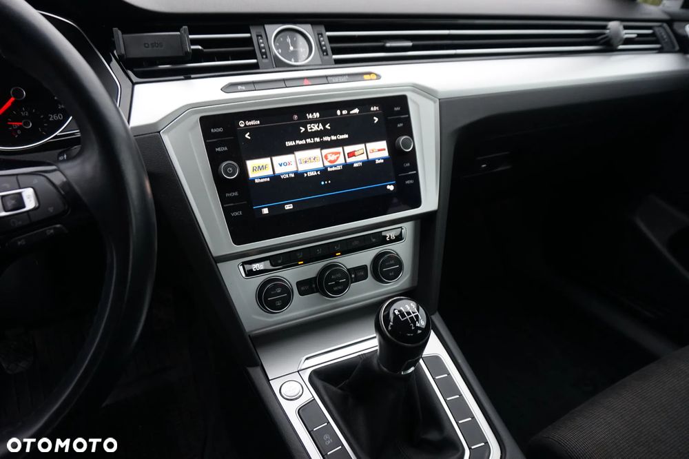Volkswagen Passat 2.0 TDI BMT Comfortline - 6