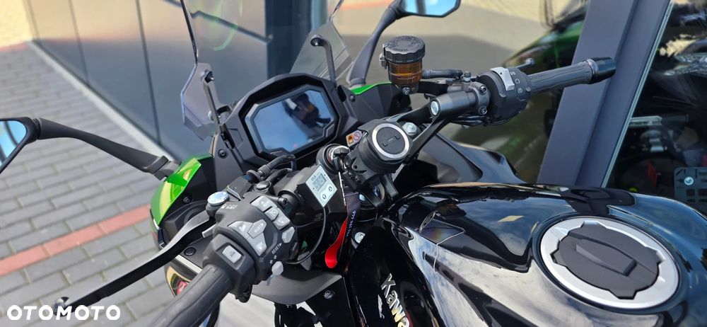 Kawasaki Ninja 1000 SX - 35