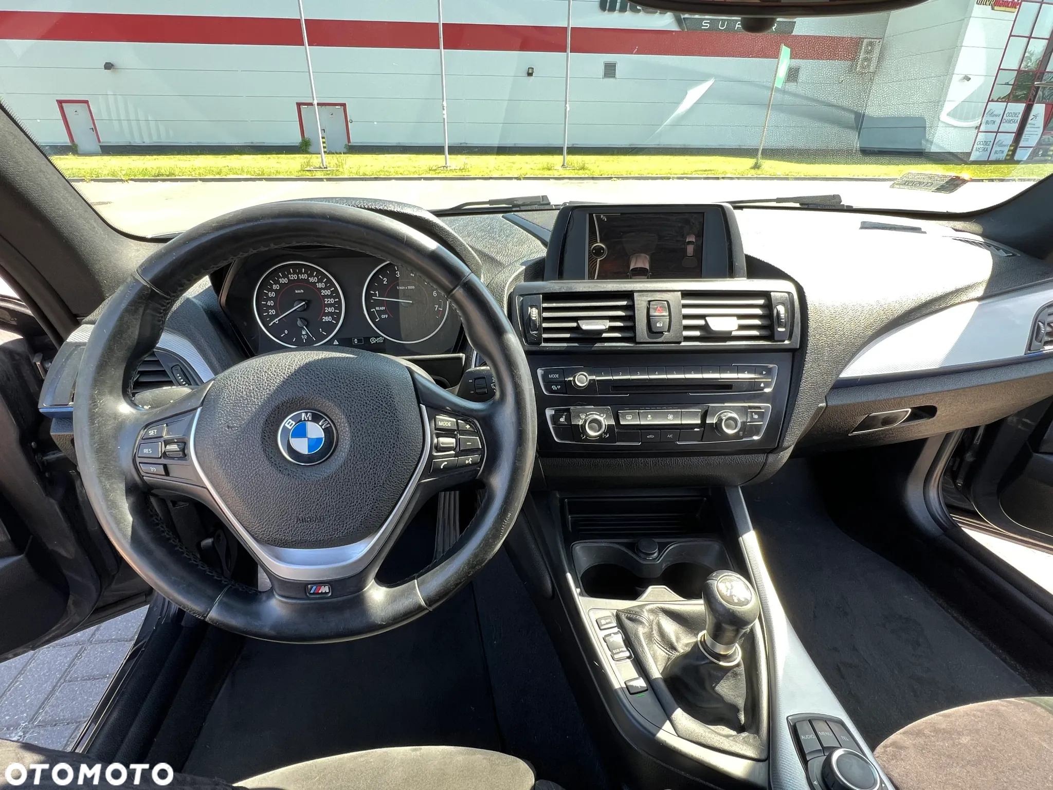 BMW Seria 1 116i - 10