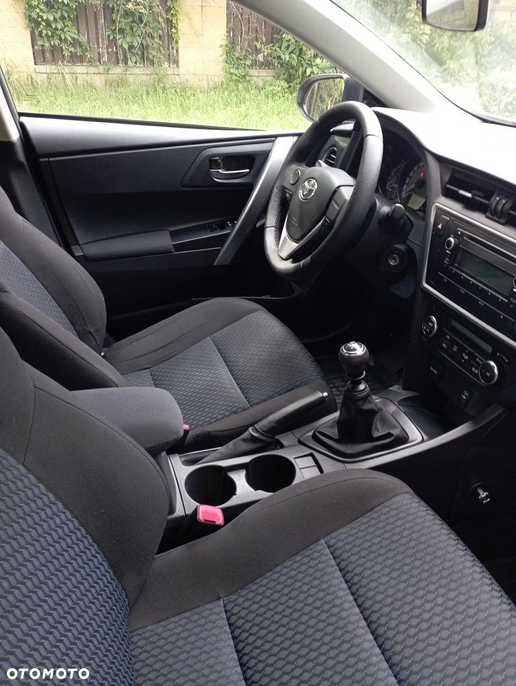 Toyota Auris - 5