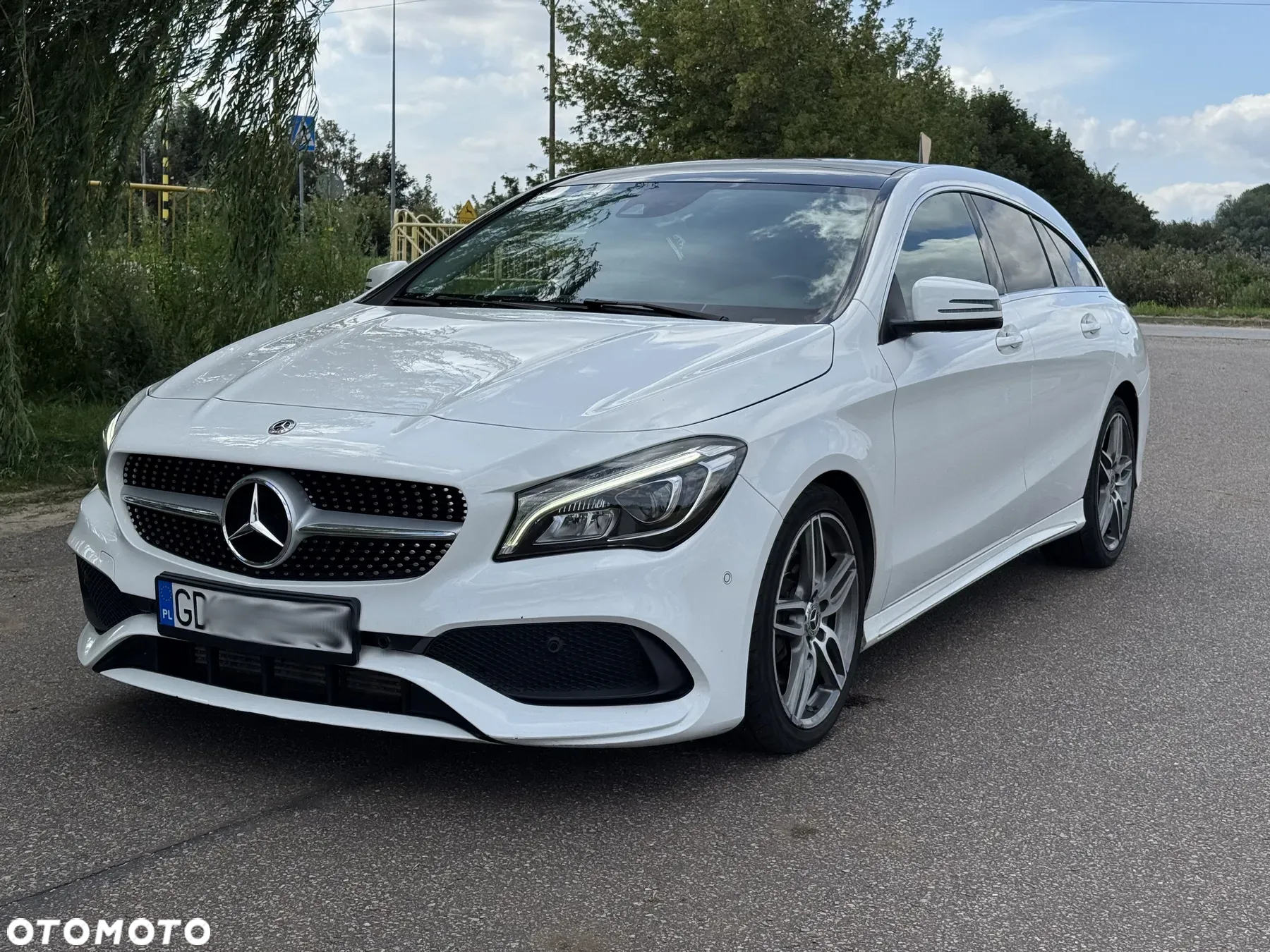 Mercedes-Benz CLA 220 4-Matic AMG Line - 9
