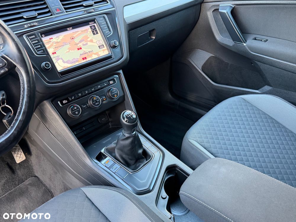 Volkswagen Tiguan 2.0 TDI SCR 4Motion (BlueMotion Tech) Comfortline - 8