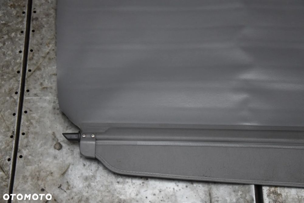 JEEP GRAND CHEROKEE WK ROLETA BAGAŻNIKA - 2